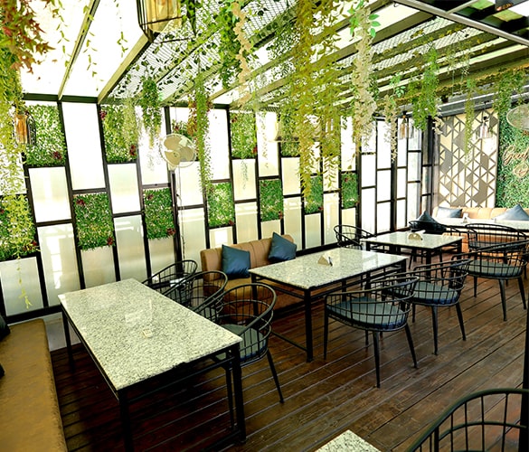 Hotels in Taj Nagari Phase 1 Agra